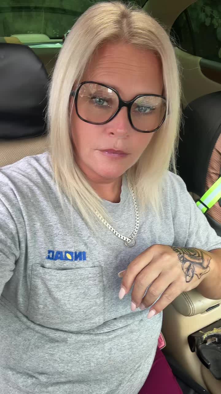 @FirsstLady