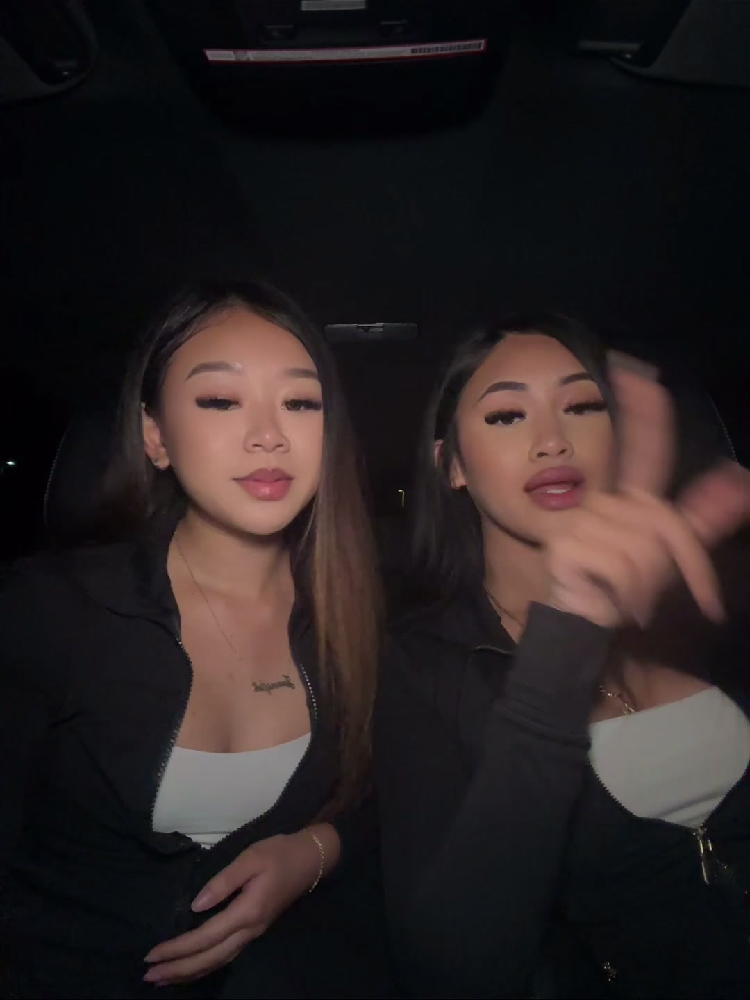 @jennyyly