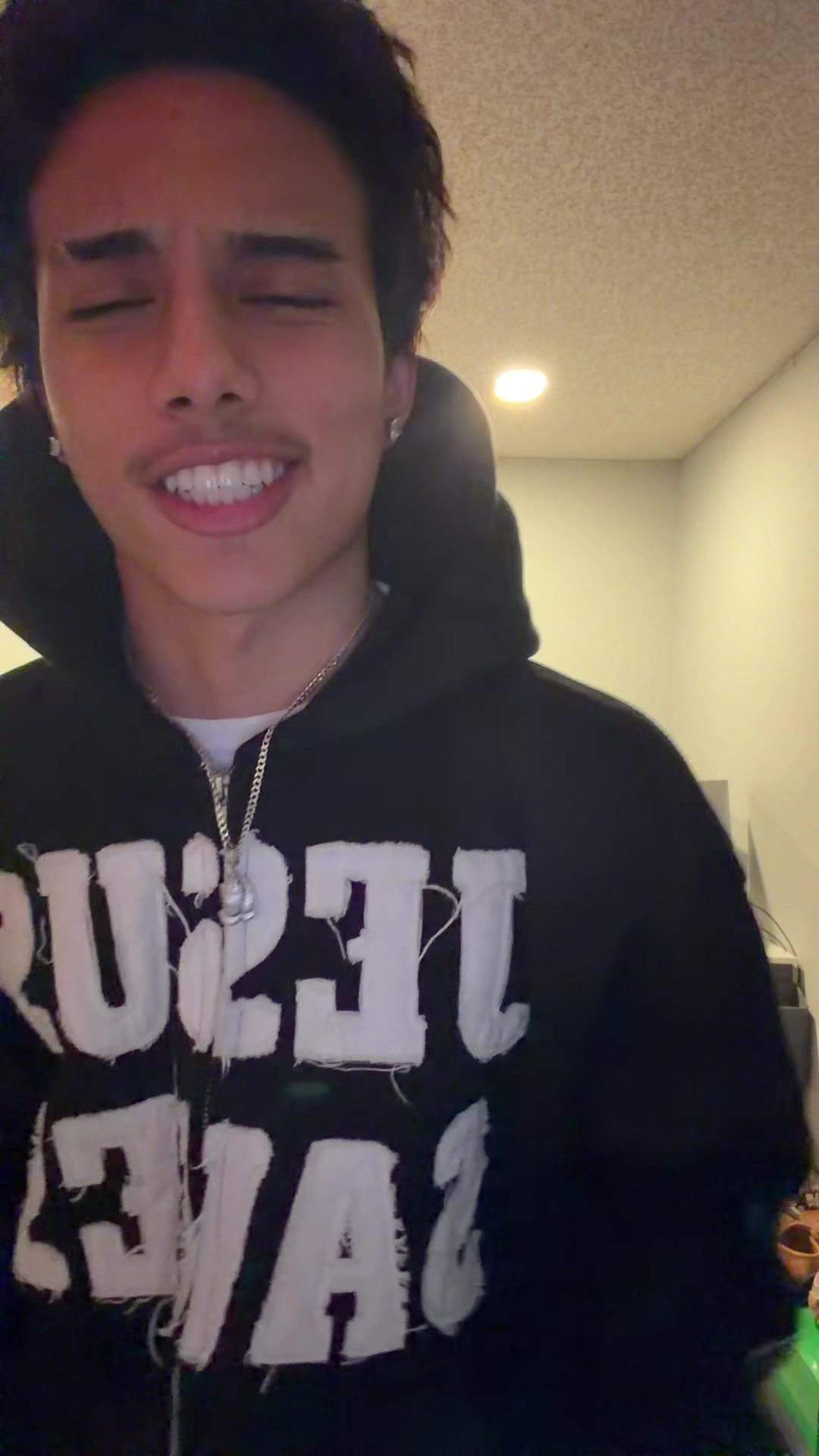 @Joelknocked