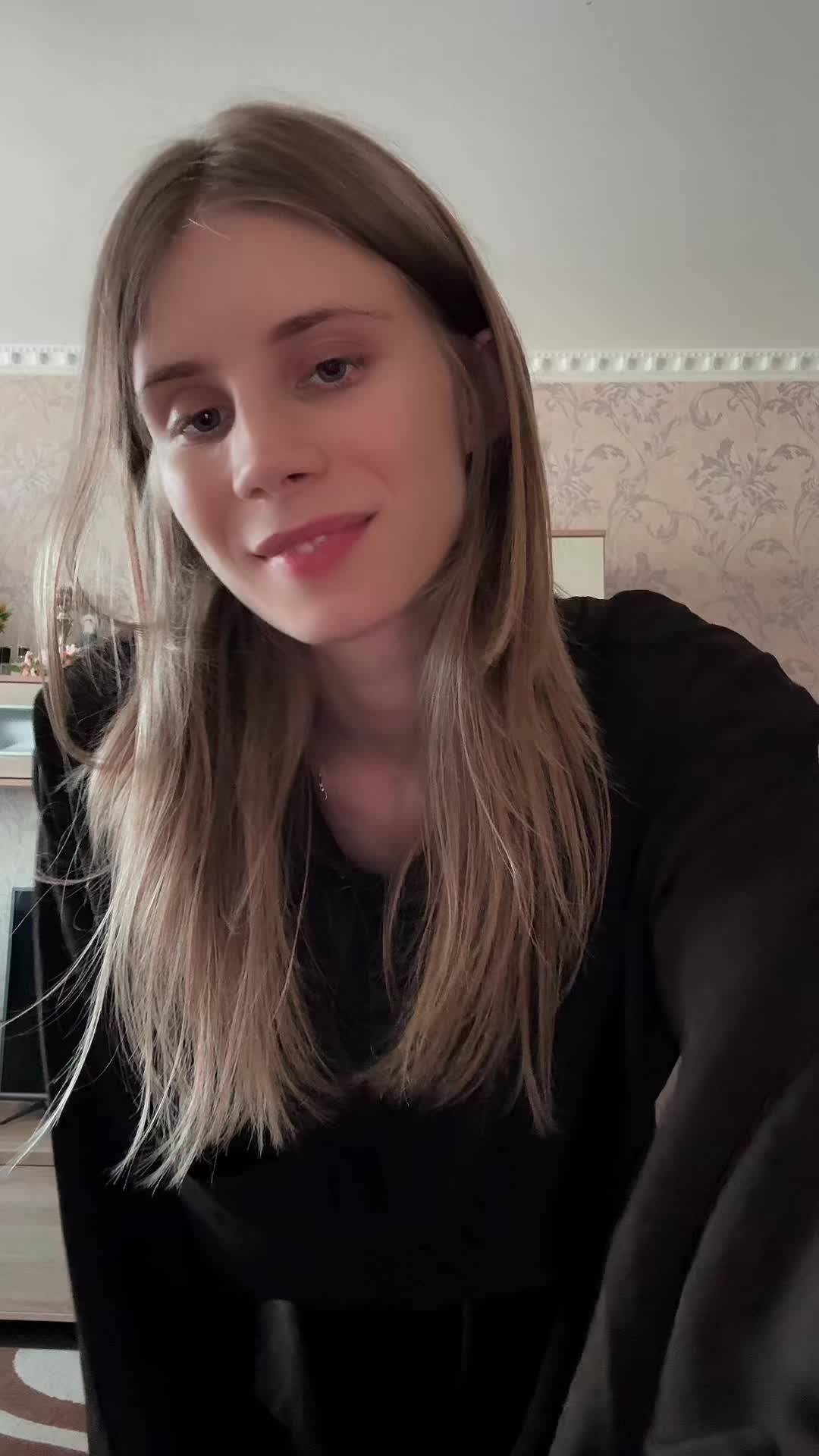 @Caroline_Grace