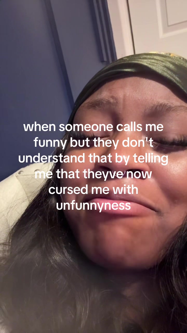 @𖣂