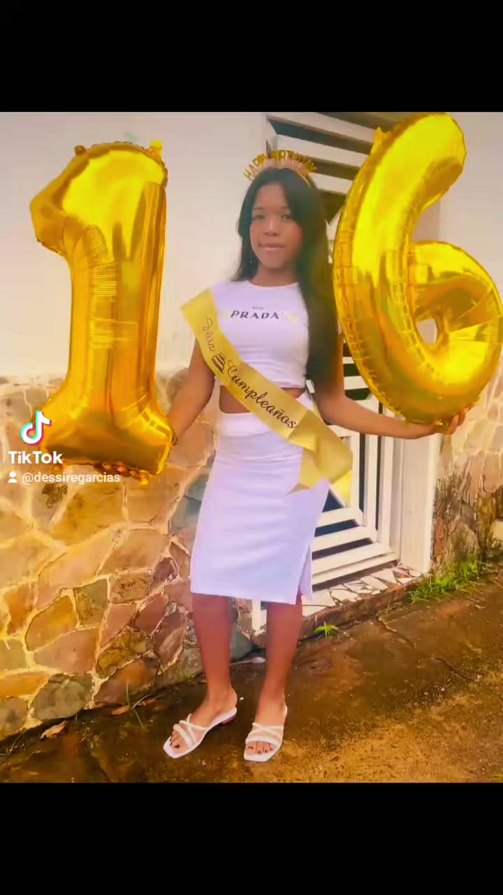 @Dessire García 👸🏻😻