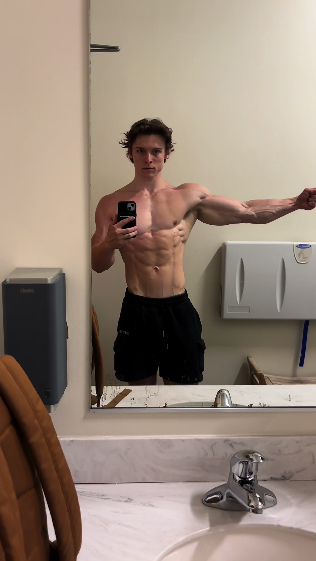 @EvanHamiIton