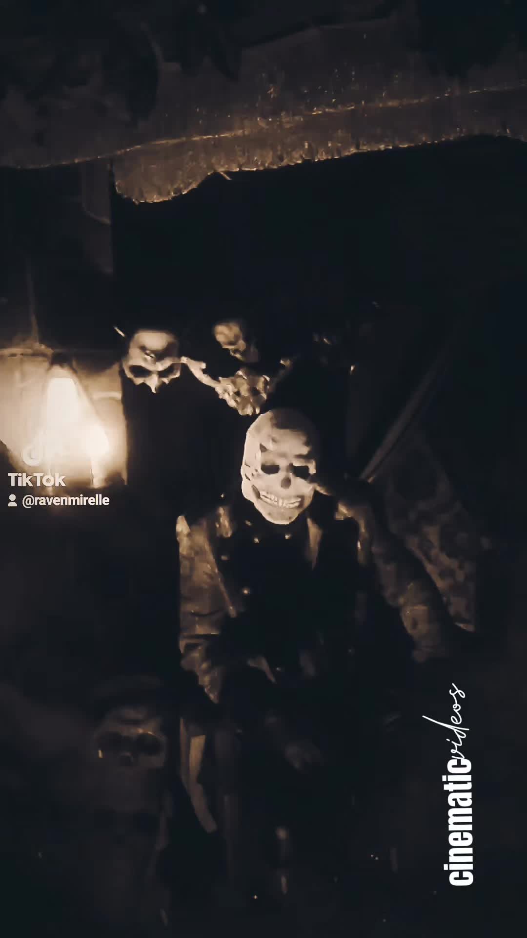 @DarkWonderland
