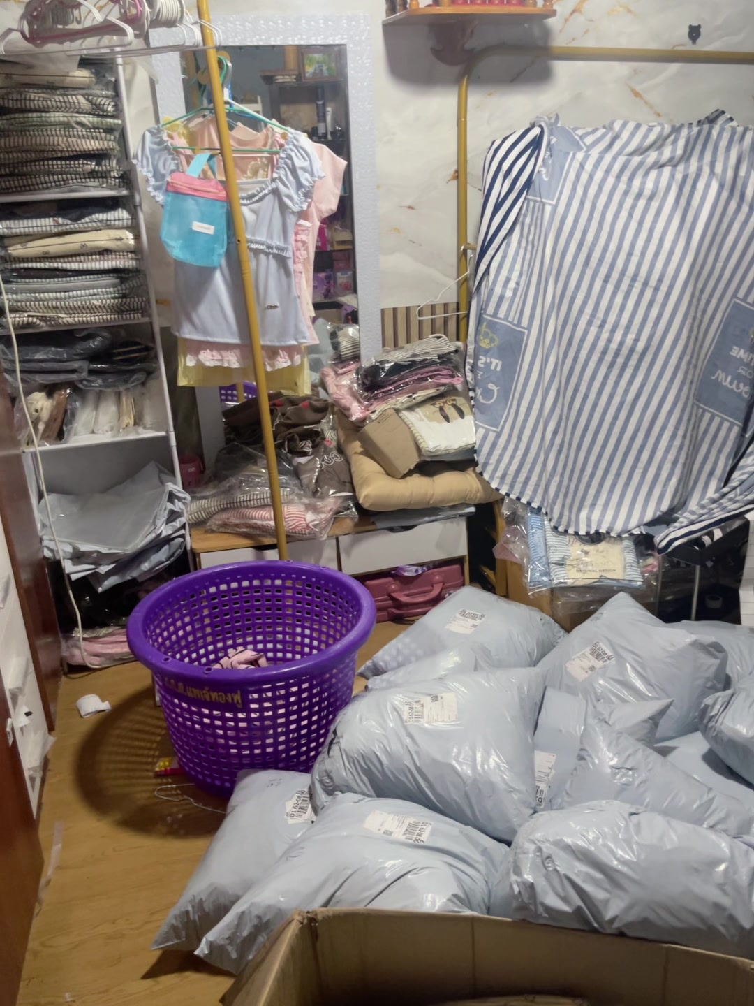 @ฟองจ๋า&lsquo;ขายผ้า-ช่องหลัก🛍️🎀