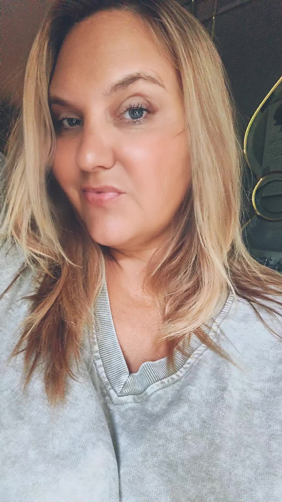 @AshleyChalet