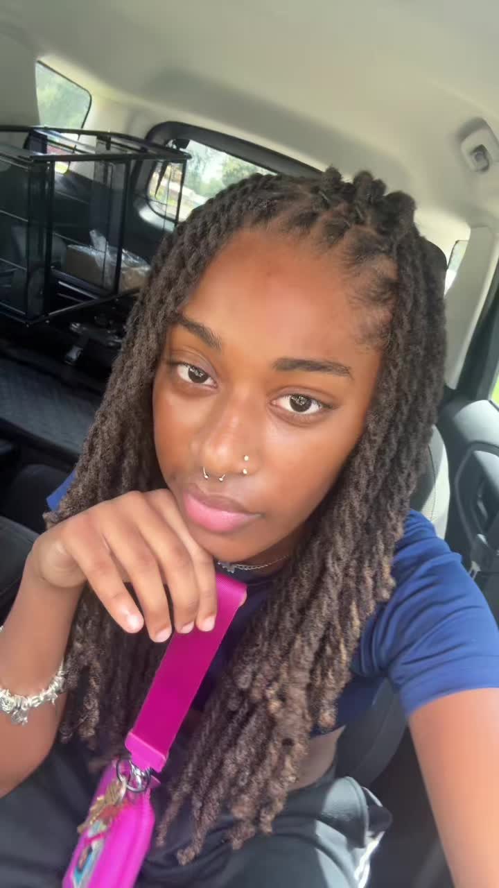 @prettylocgirly