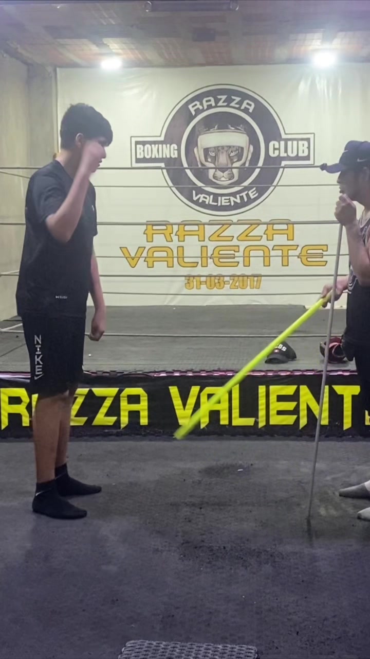 @Razza valiente
