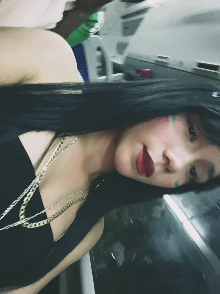 @𝓝𝓪𝓷𝓲 𝓜𝓮𝓷𝓭𝓮𝔃𝔃🩷