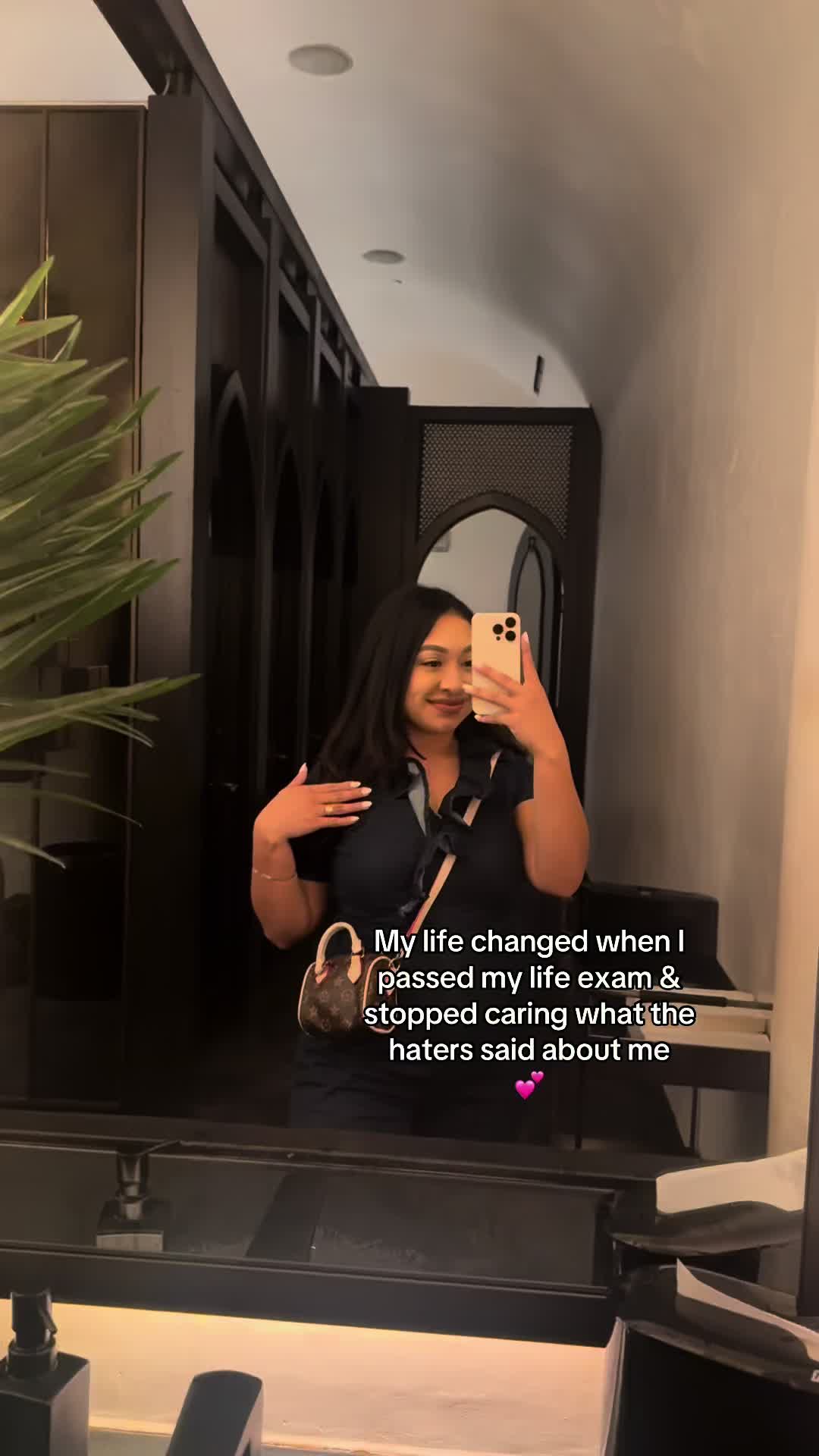@𝐀𝐬𝐡𝐥𝐞𝐲 𝐅𝐮𝐞𝐧𝐭𝐞𝐬