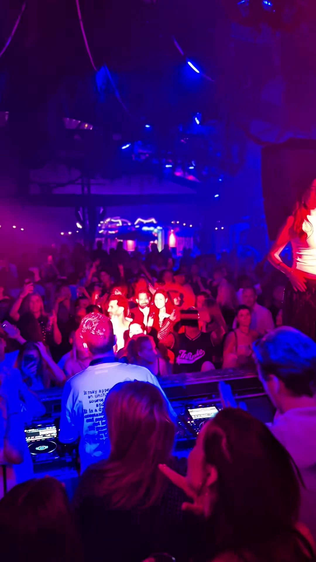 @DJ BILLY THE KIT