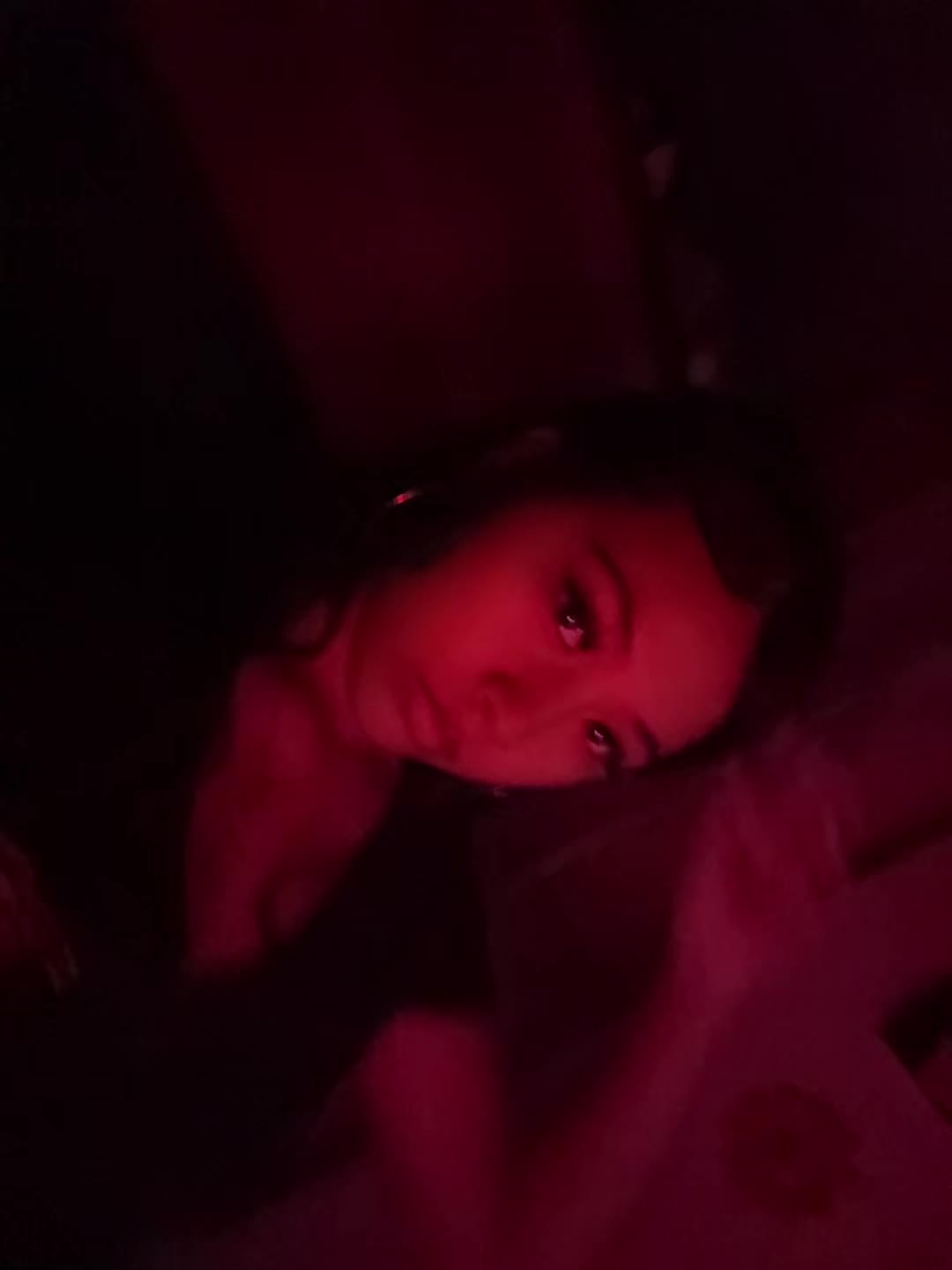 @𝒱