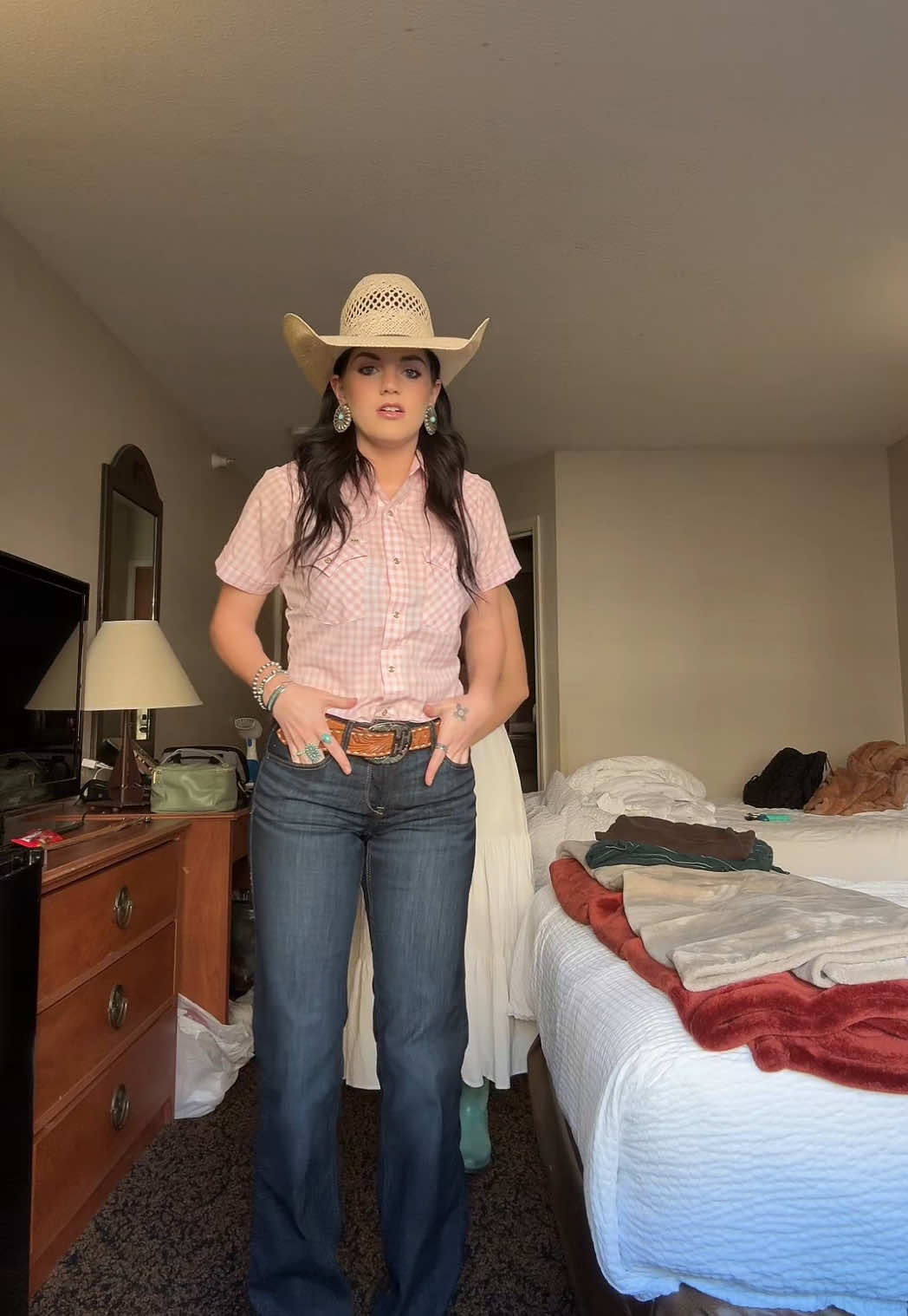 @Cydnee | Western Lifestyle