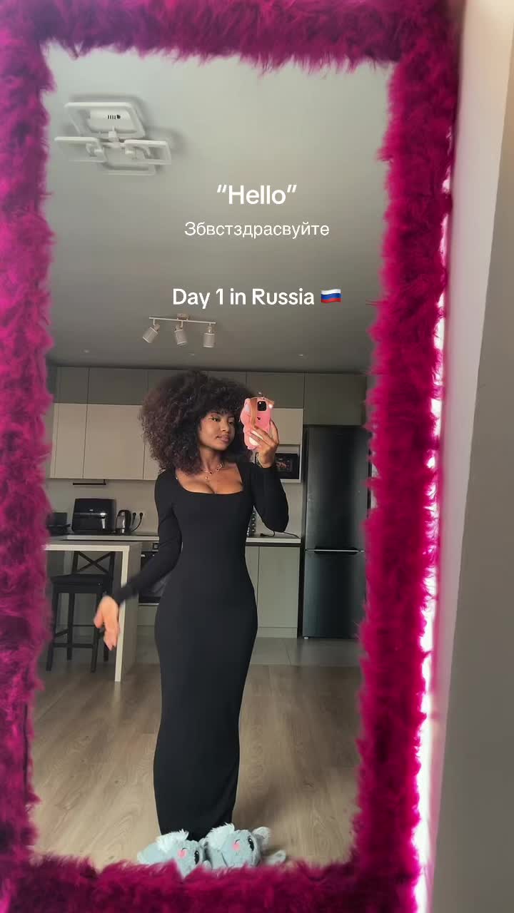 @It’s Julie🇨🇲🇷🇺