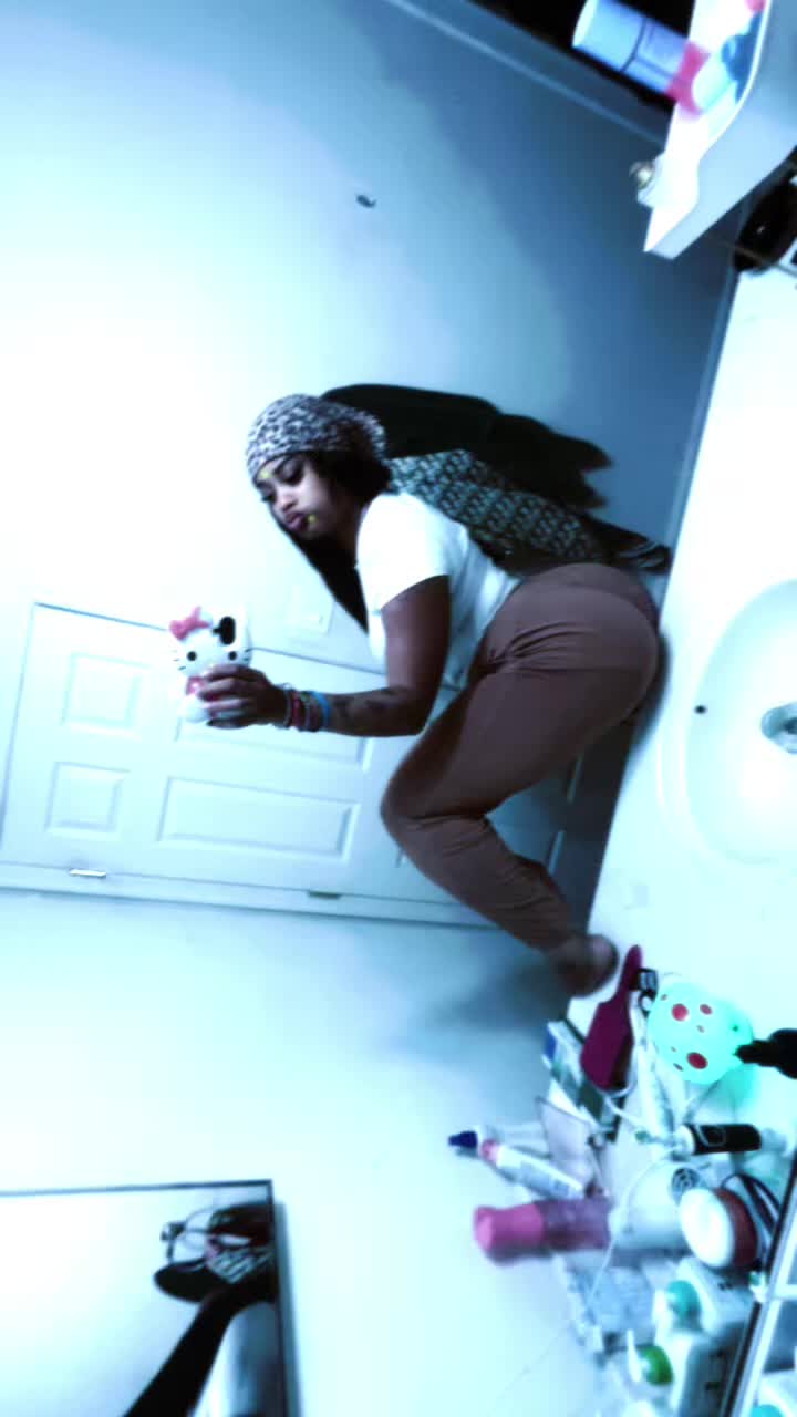 @icyworld8
