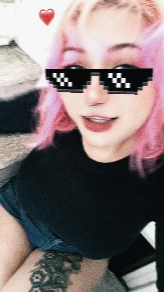 @༺Jess༻