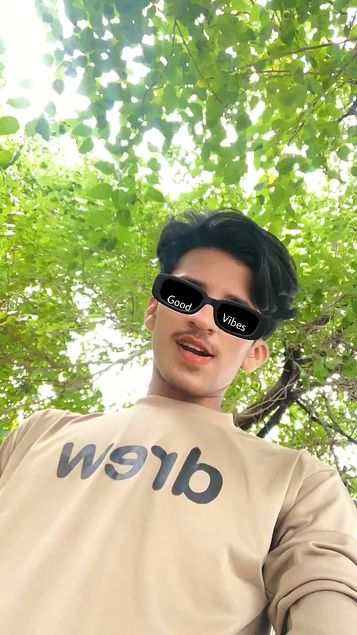 @chodarysab08