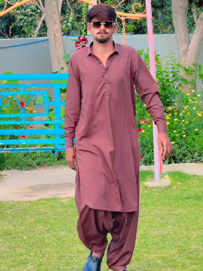 @Malik Mubshir 425🦁🤬