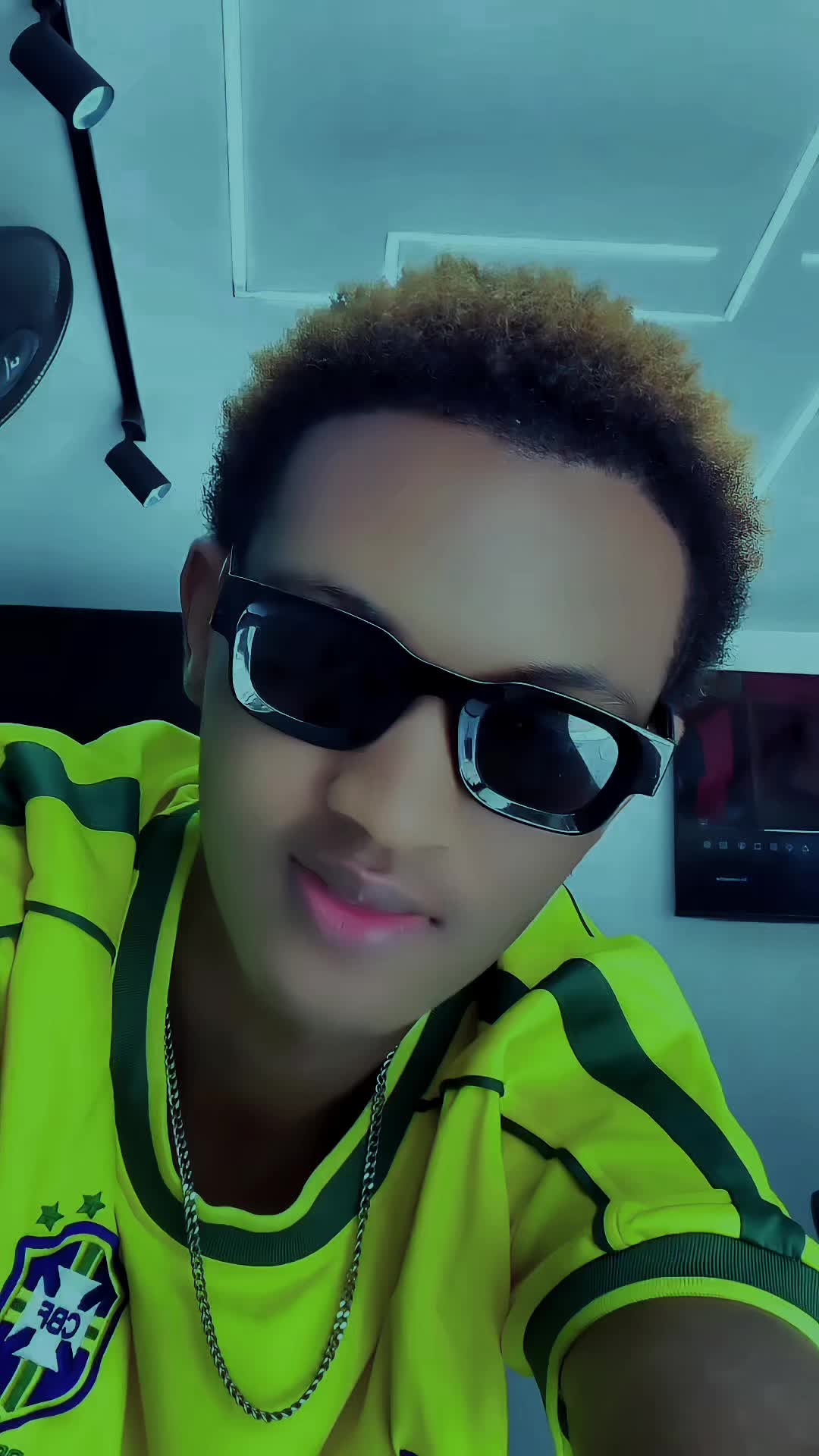 @𝕯𝖊𝖟~✪🎭