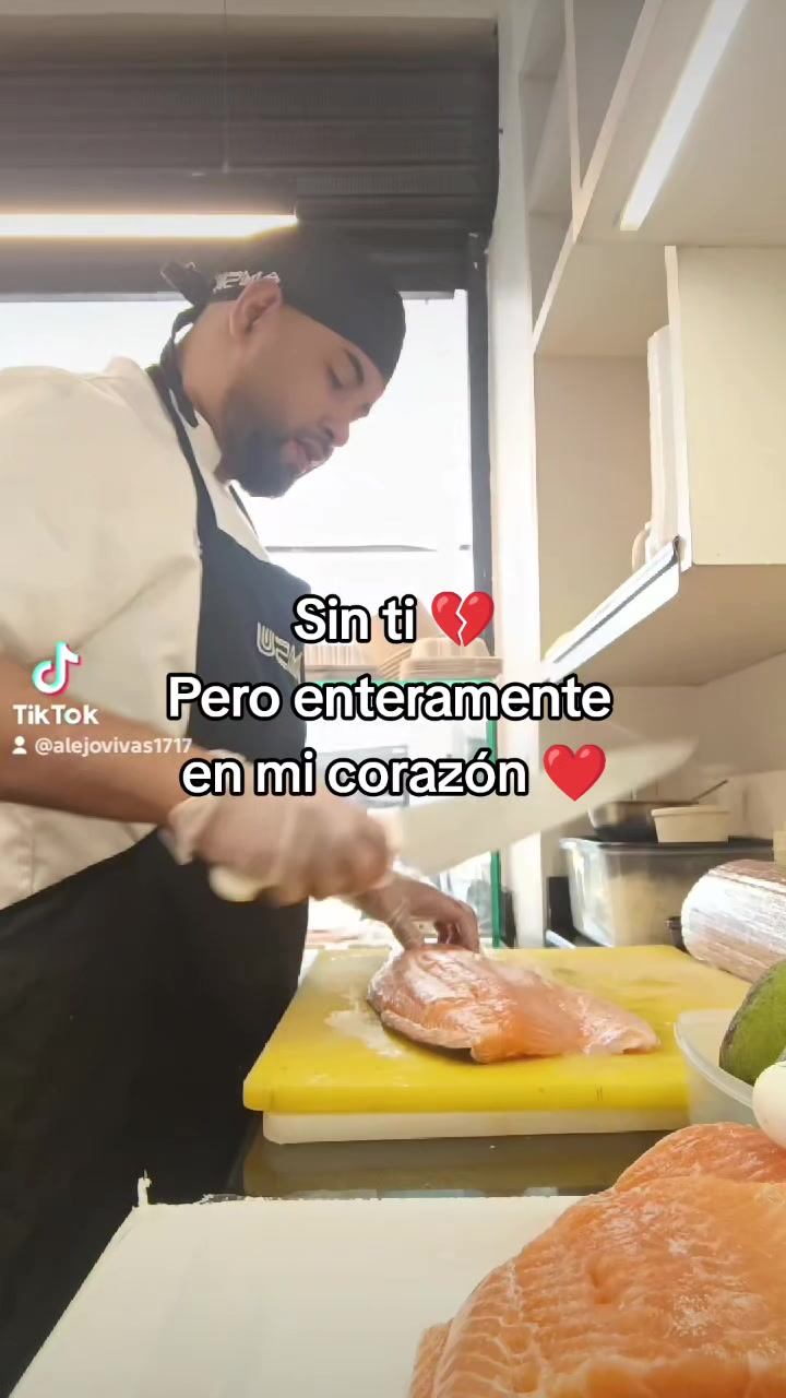 @🍣🔥alejovivas🍣🔥 🪽👼🏽