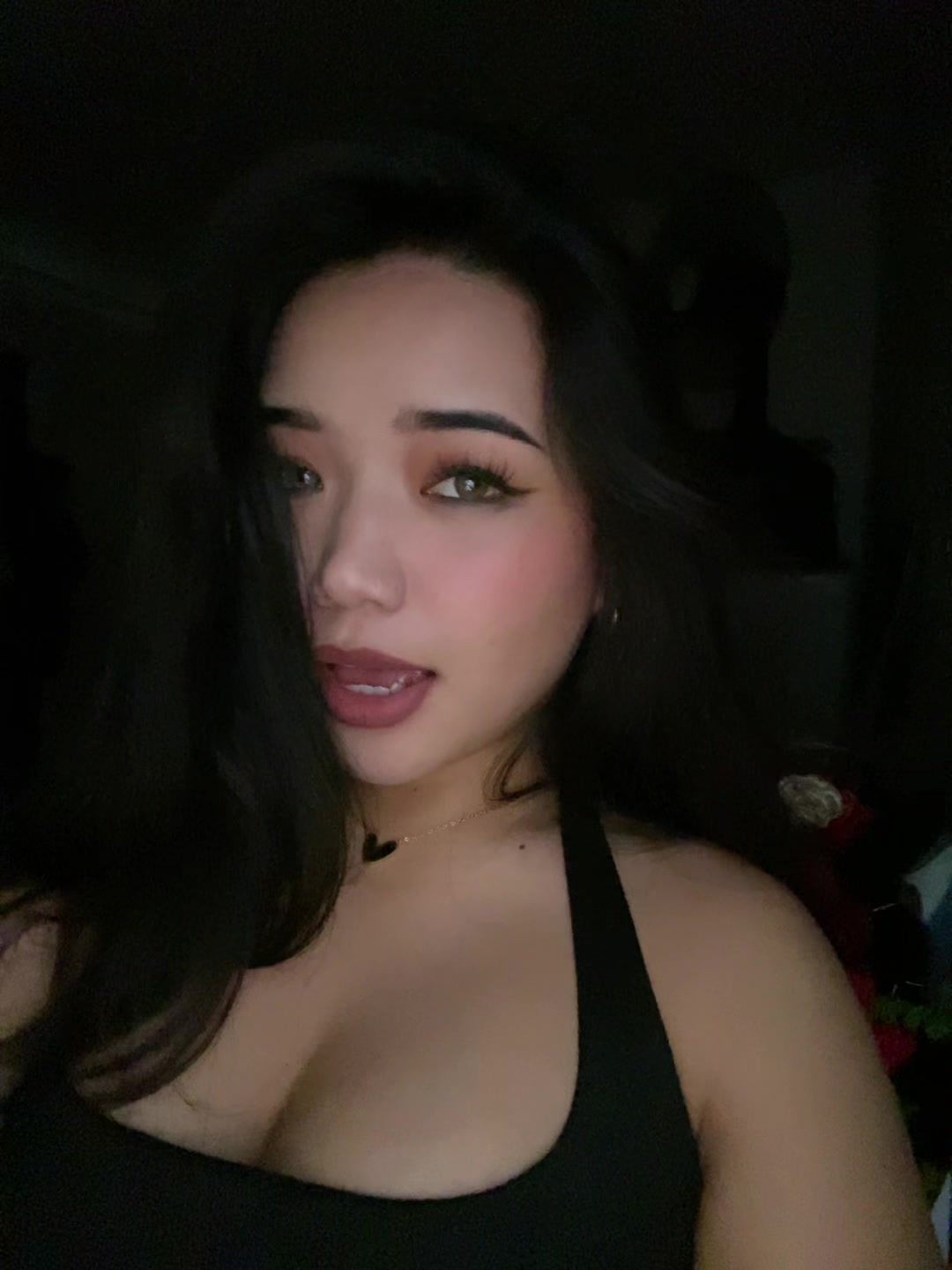 @T