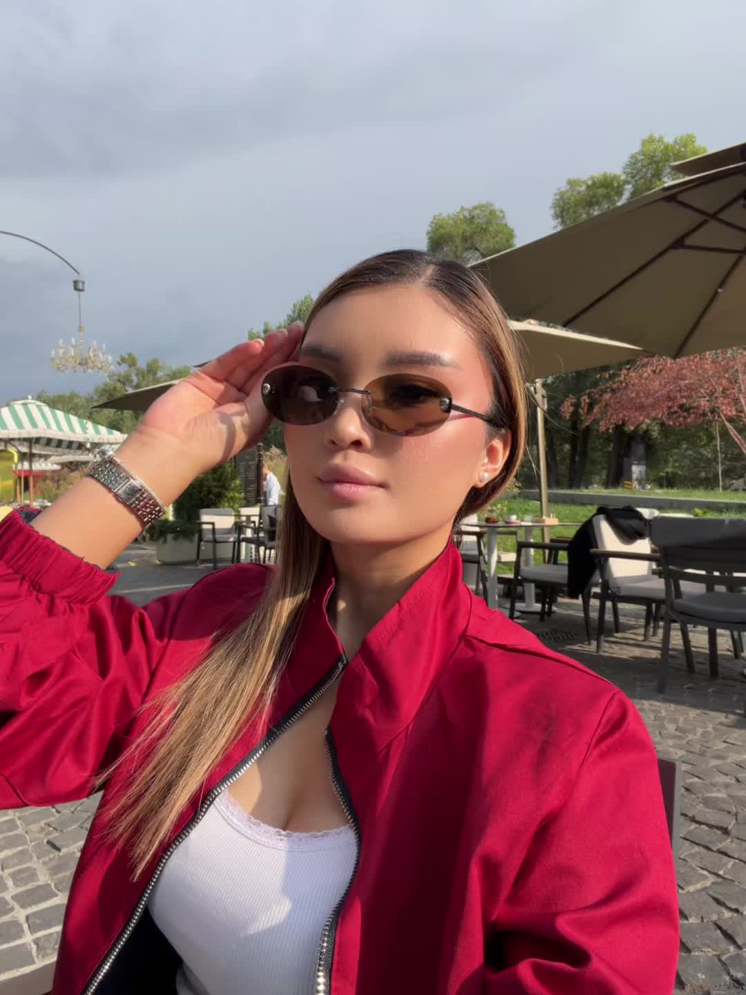 @themotiii