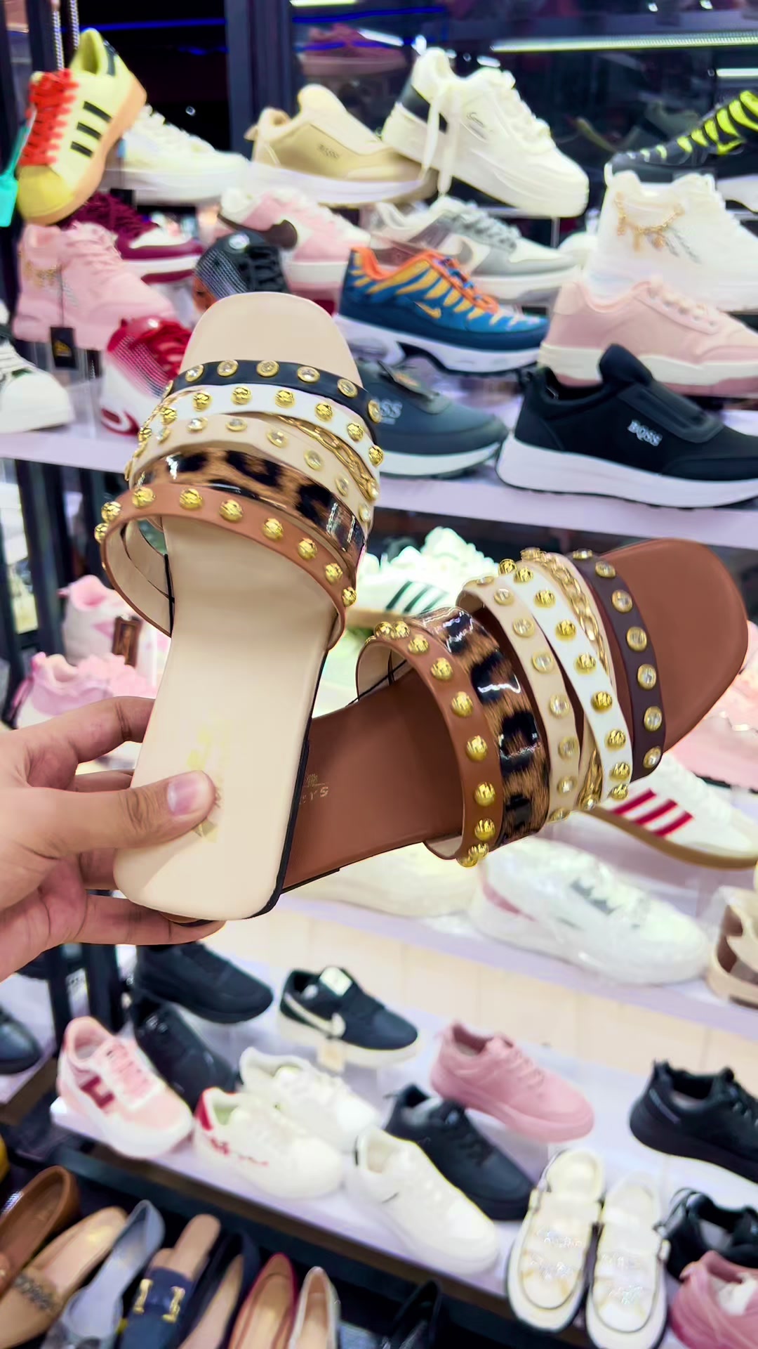 @Footwear Menders
