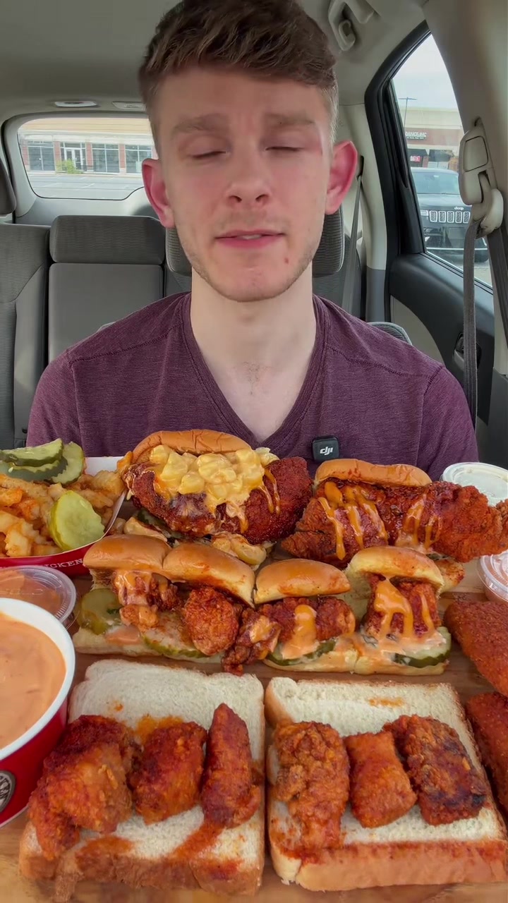 @Dave’s Hot Chicken