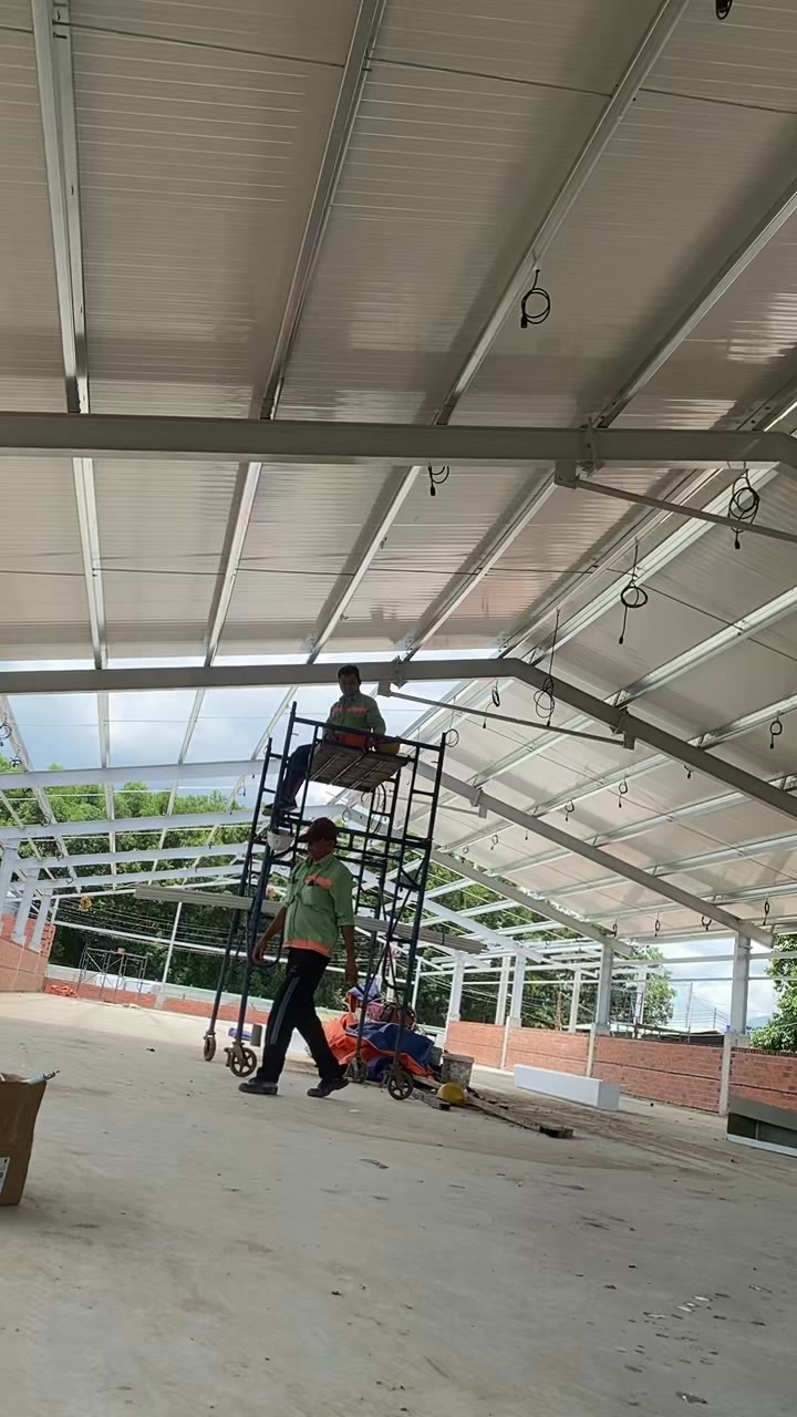 @Th&iacute;ch trắng đen👨&zwj;🌾
