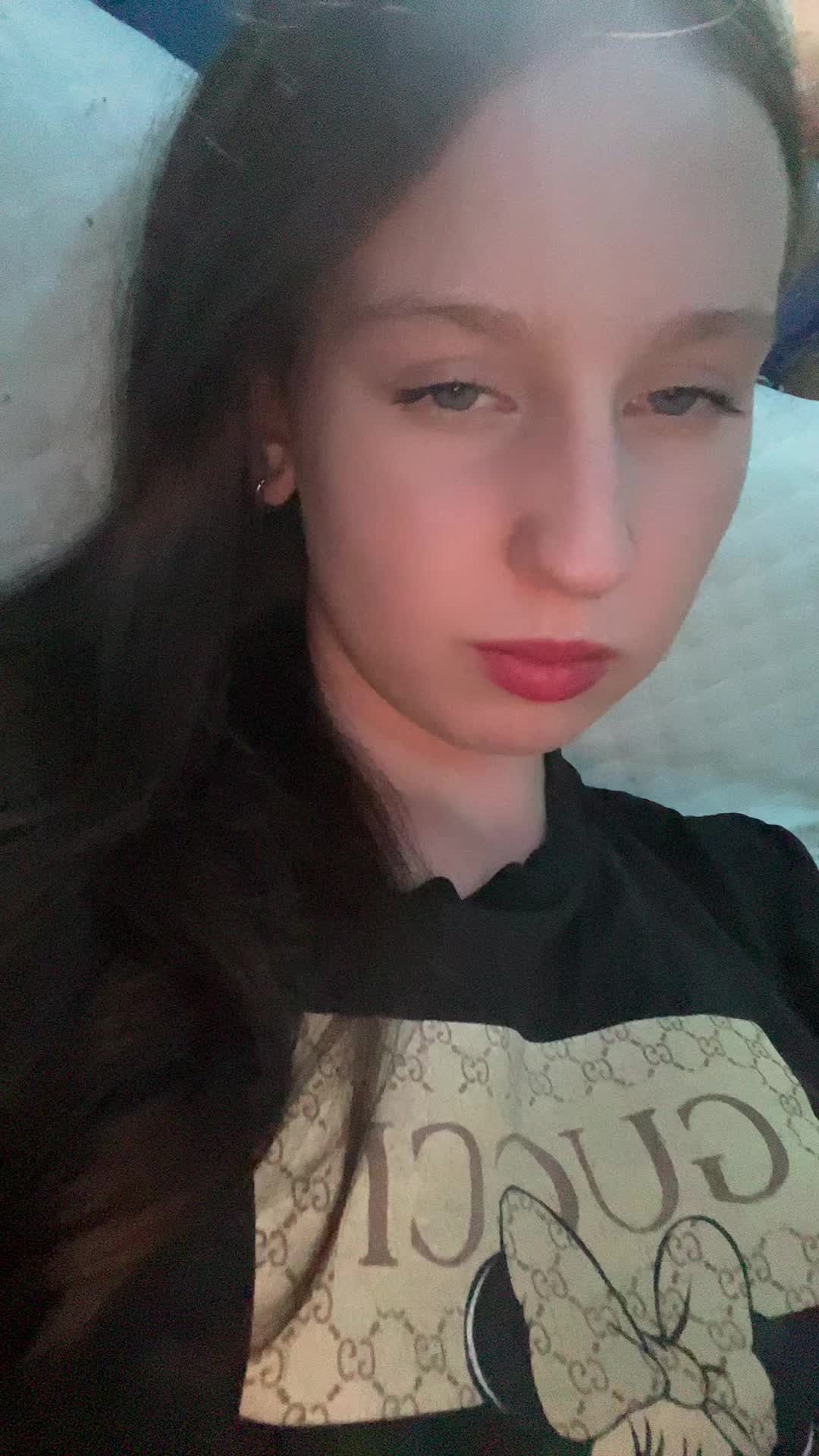 @KARINA:)