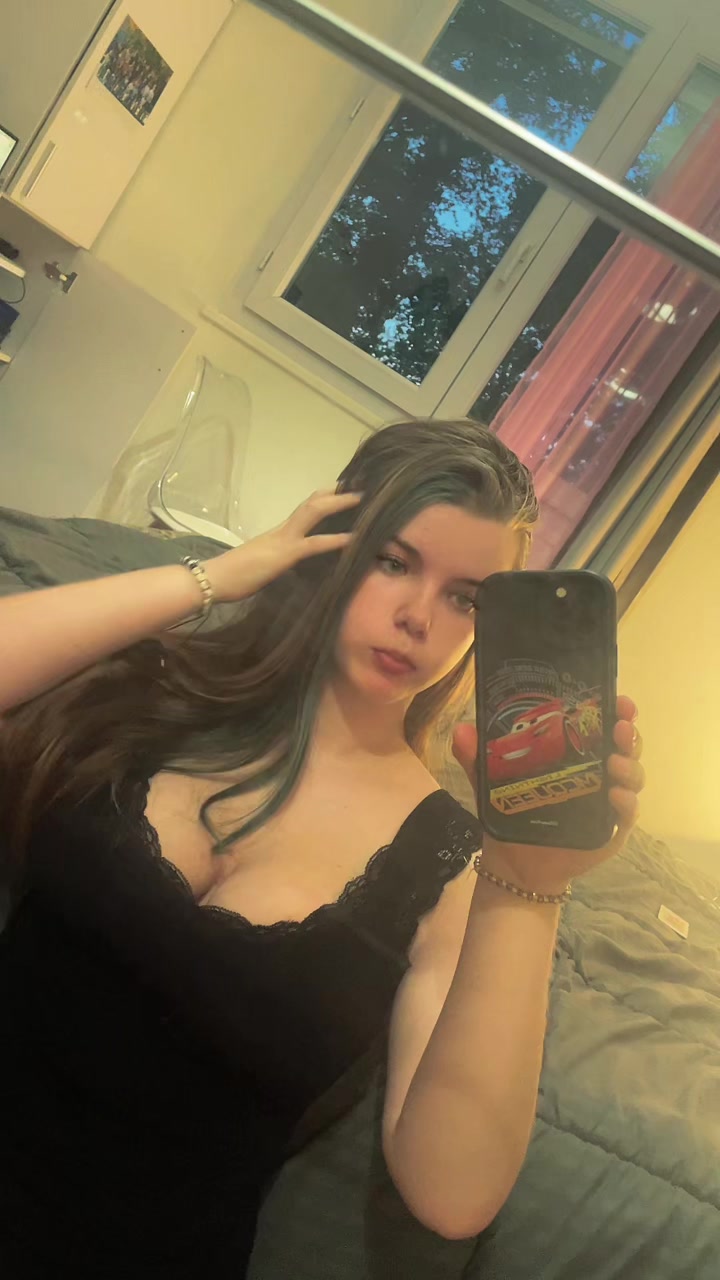 @𝓐𝓷𝓰𝓮'✰