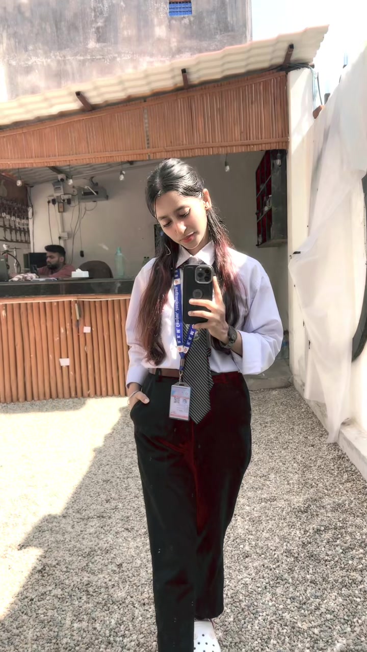 @⚔️🧿 MiSs RaJpOoT 👑😉