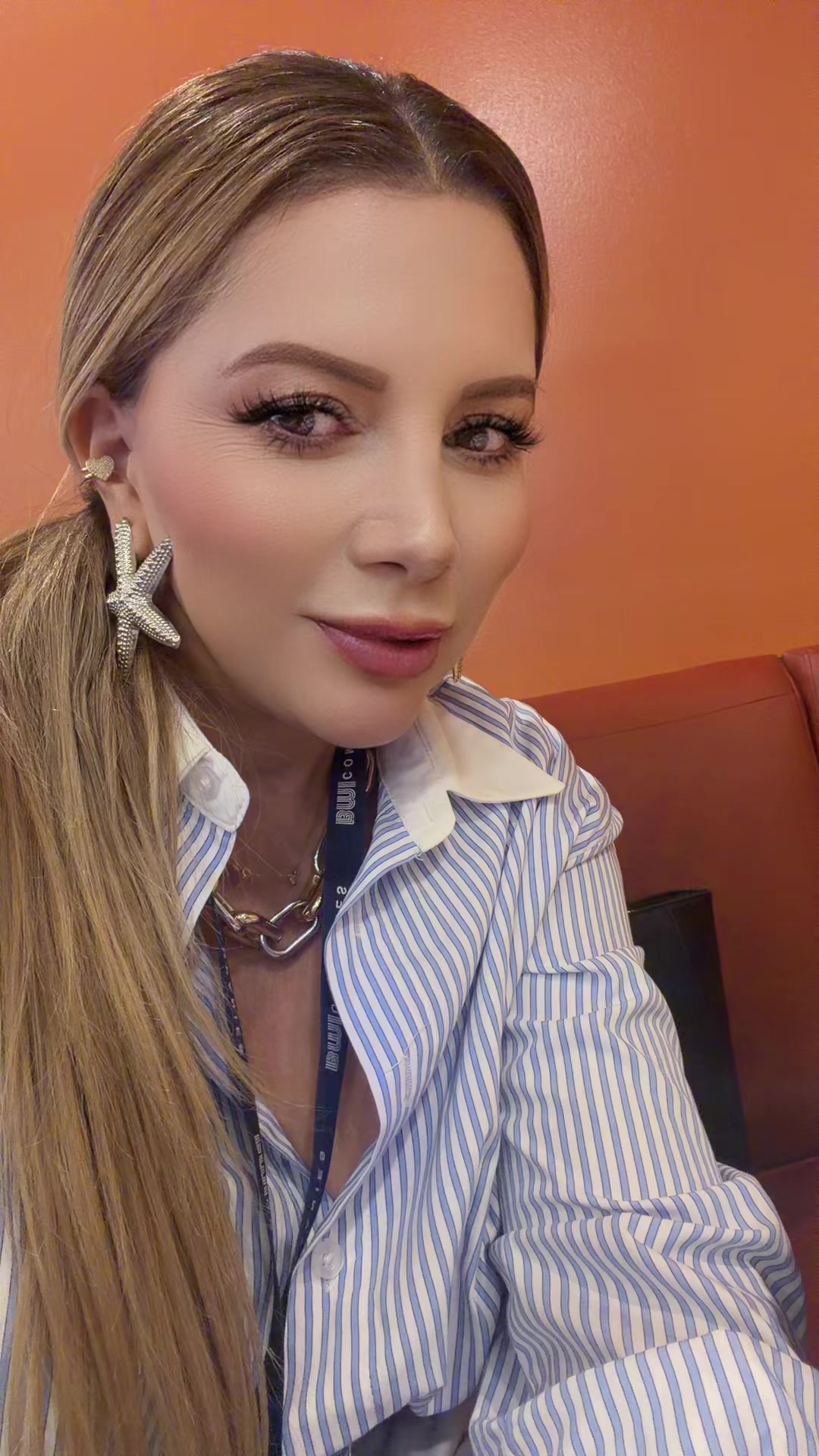 @Anna Karyna