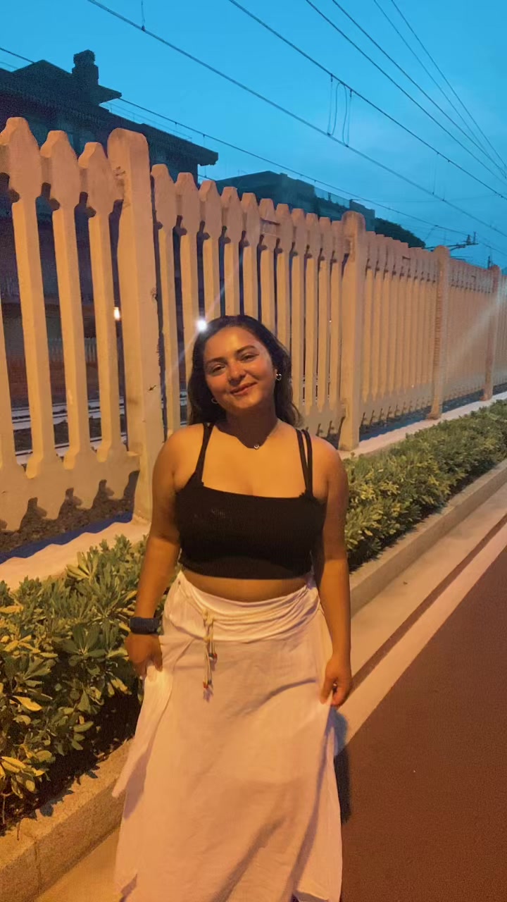 @Beeni_