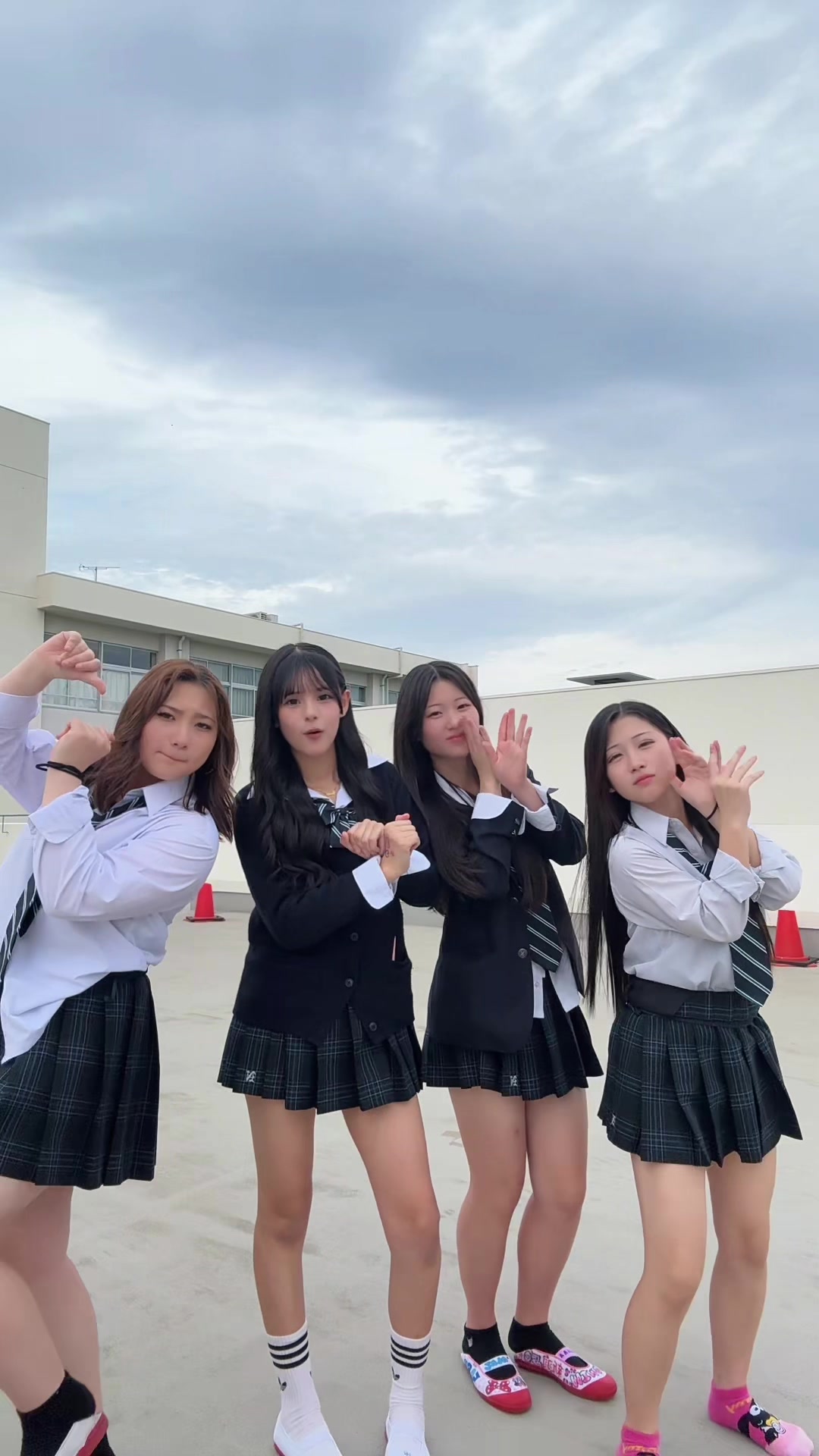 @ゆりえ