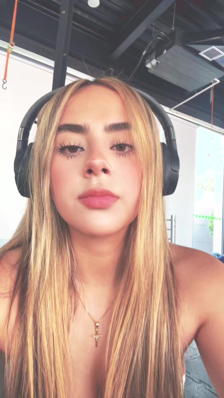@SOFIAAAAA