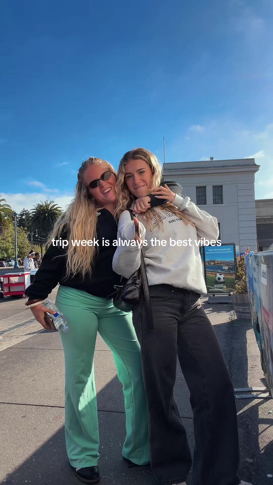 @Victoria 🦋