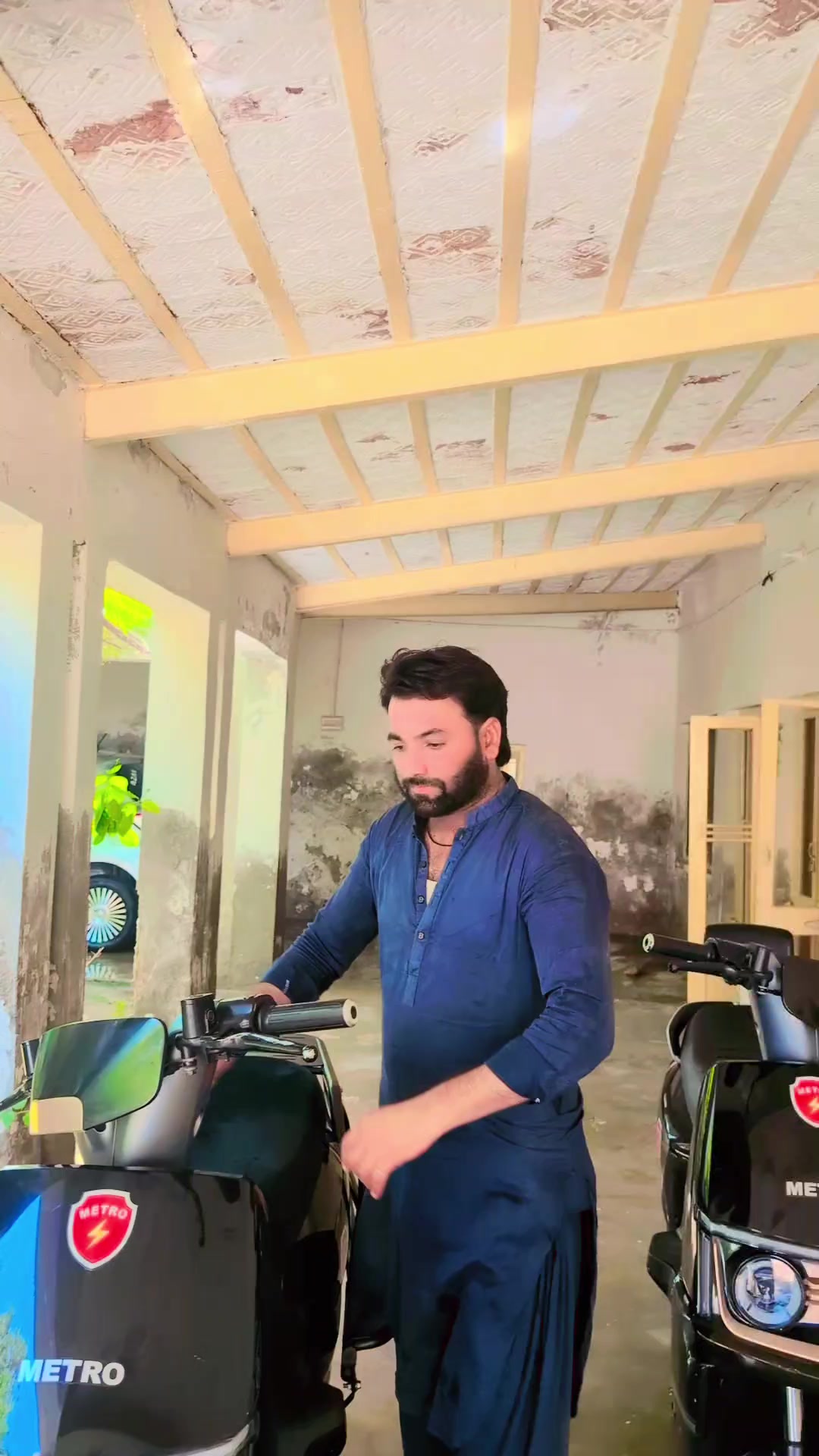 @Mashooq Ali