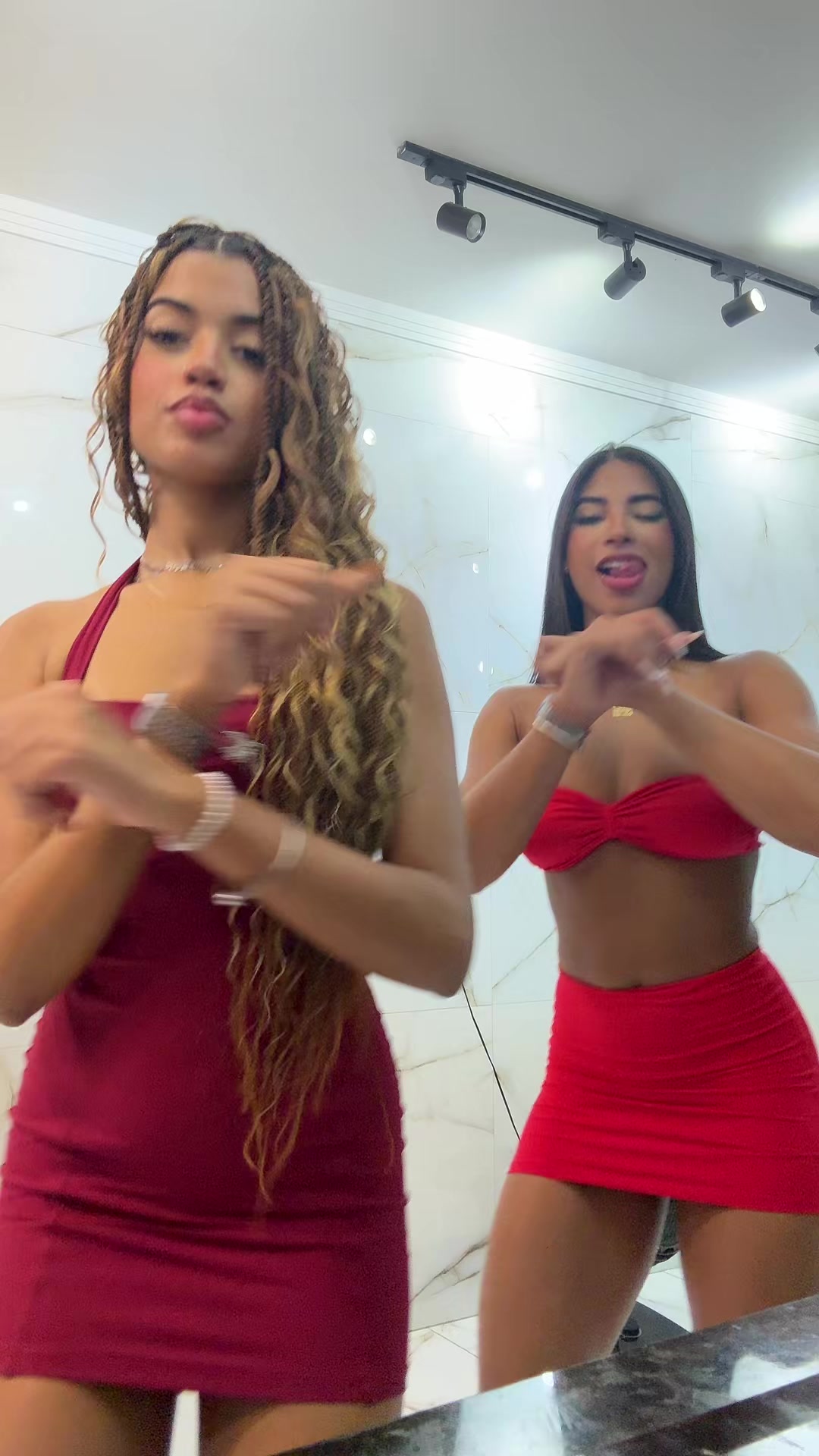 @lethicia paula
