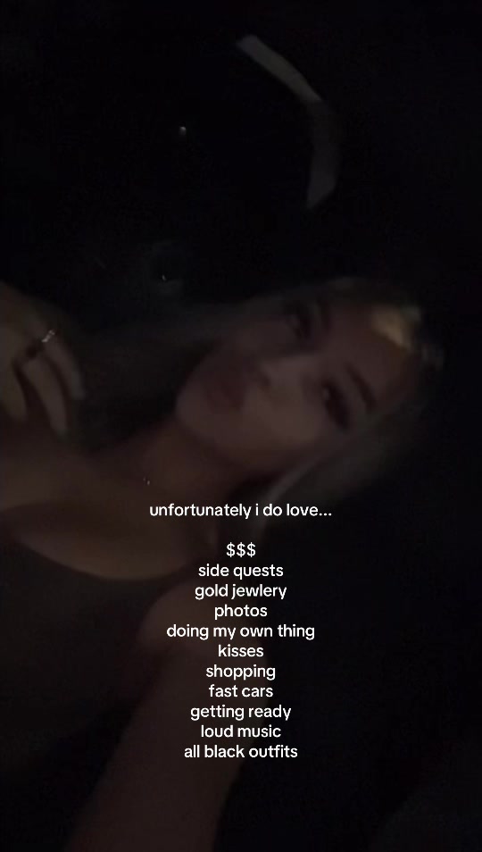 @Eliana ᥫ᭡