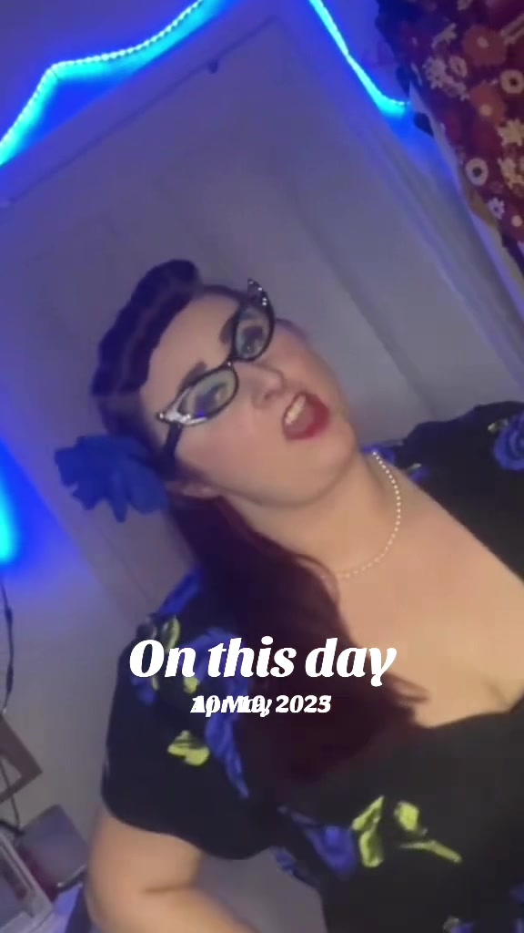 @MissBombshellBettie