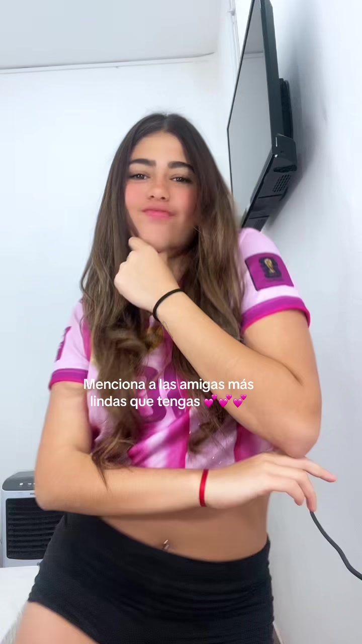 @✨🎀𝑉𝑎𝑙𝑒𝑛𝑛🎀✨