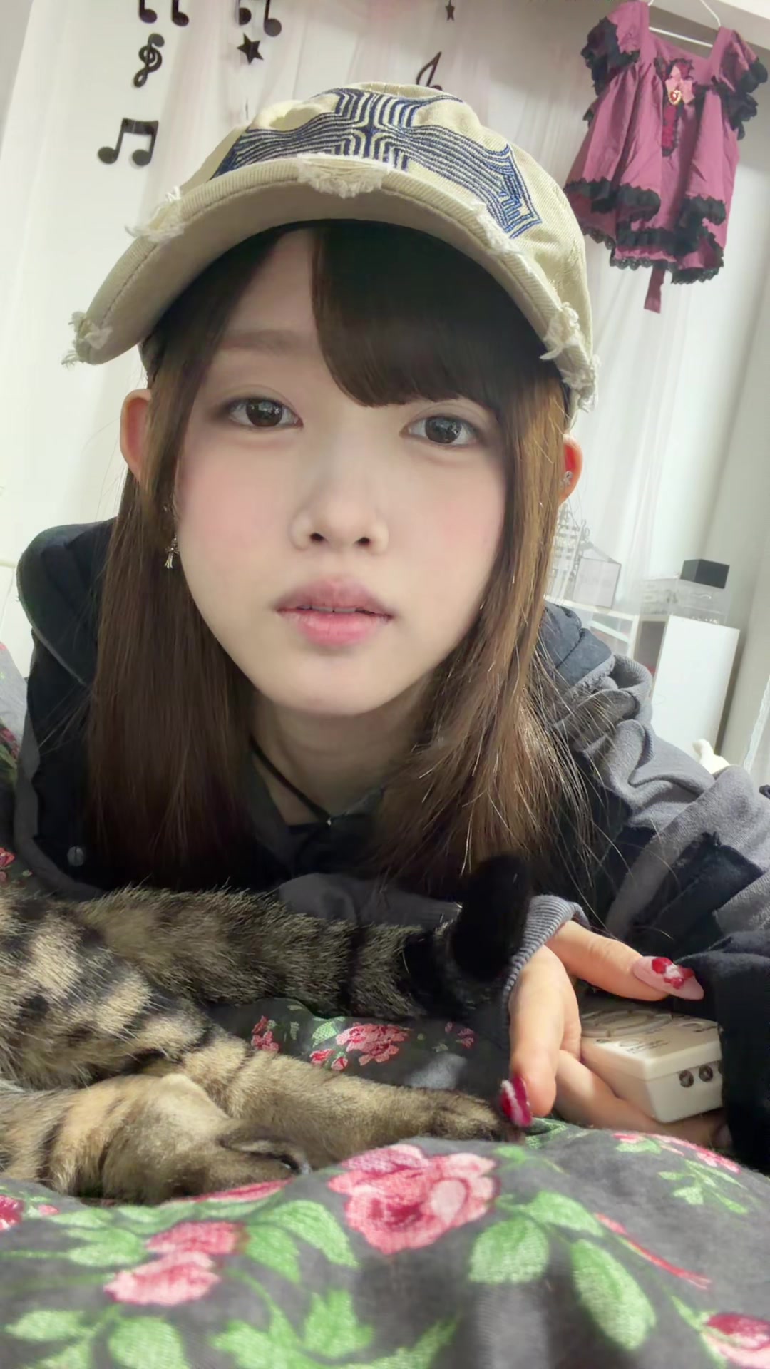 @むむ