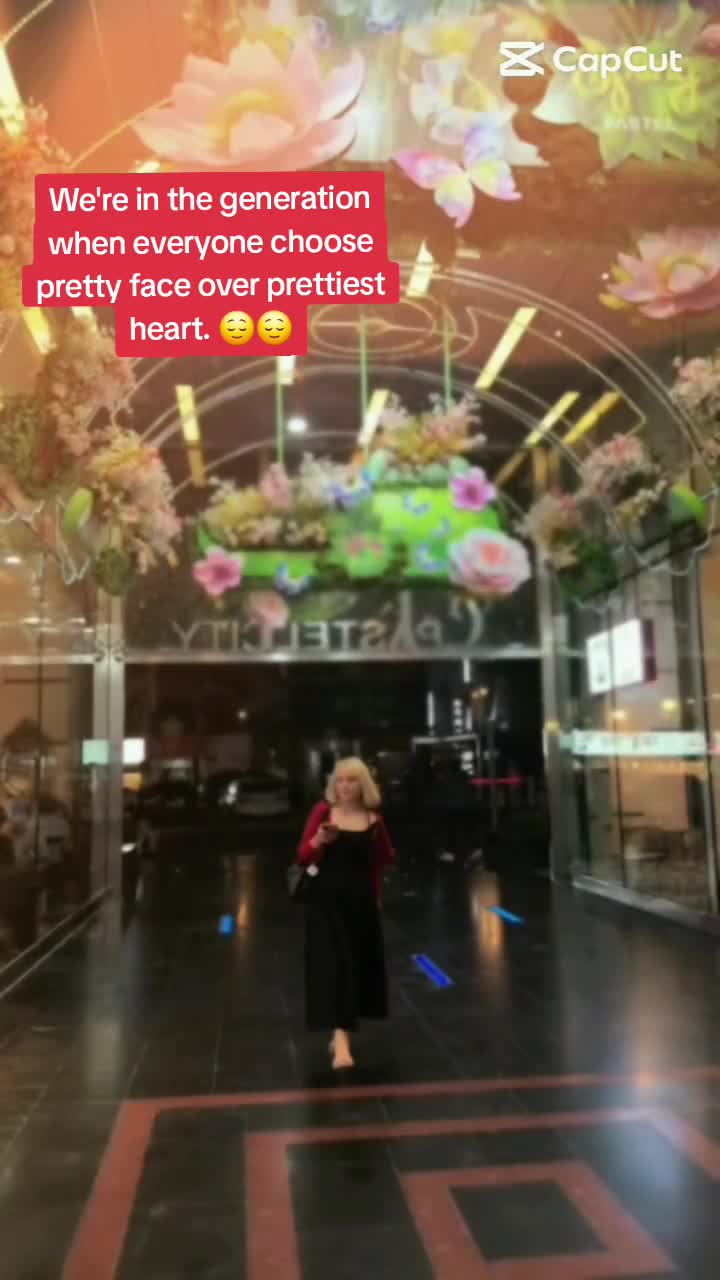 @Chettry__Rose