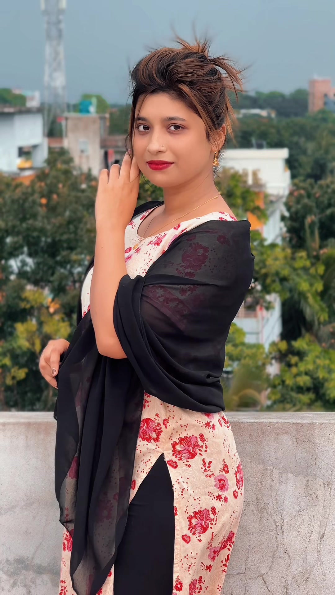 @🌸মৌমাছি🐝