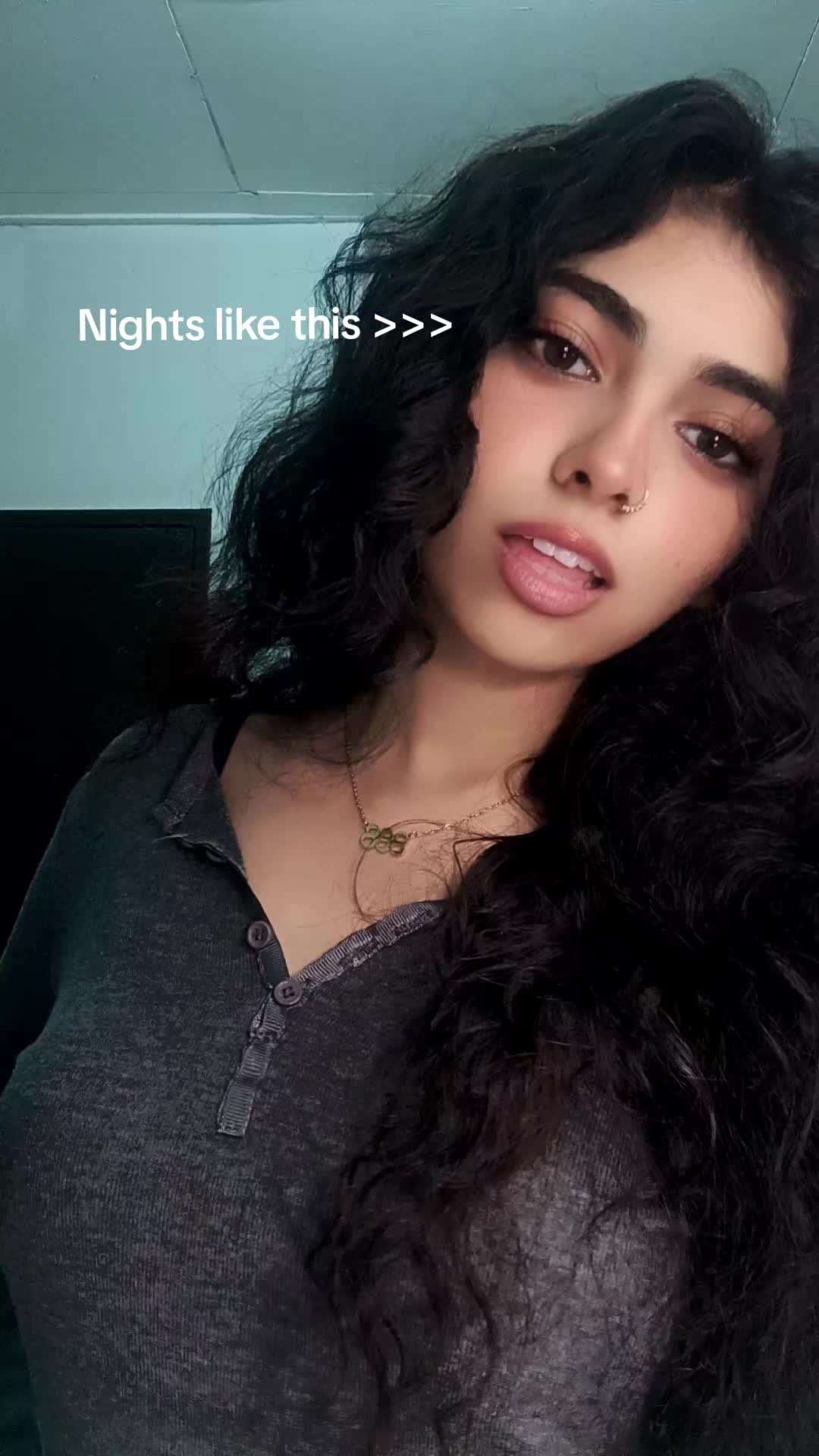 @888