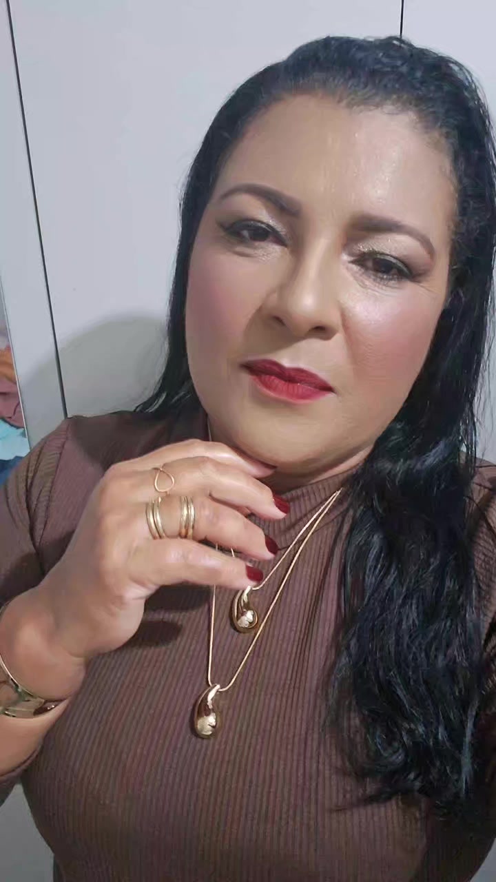 @mara souzq