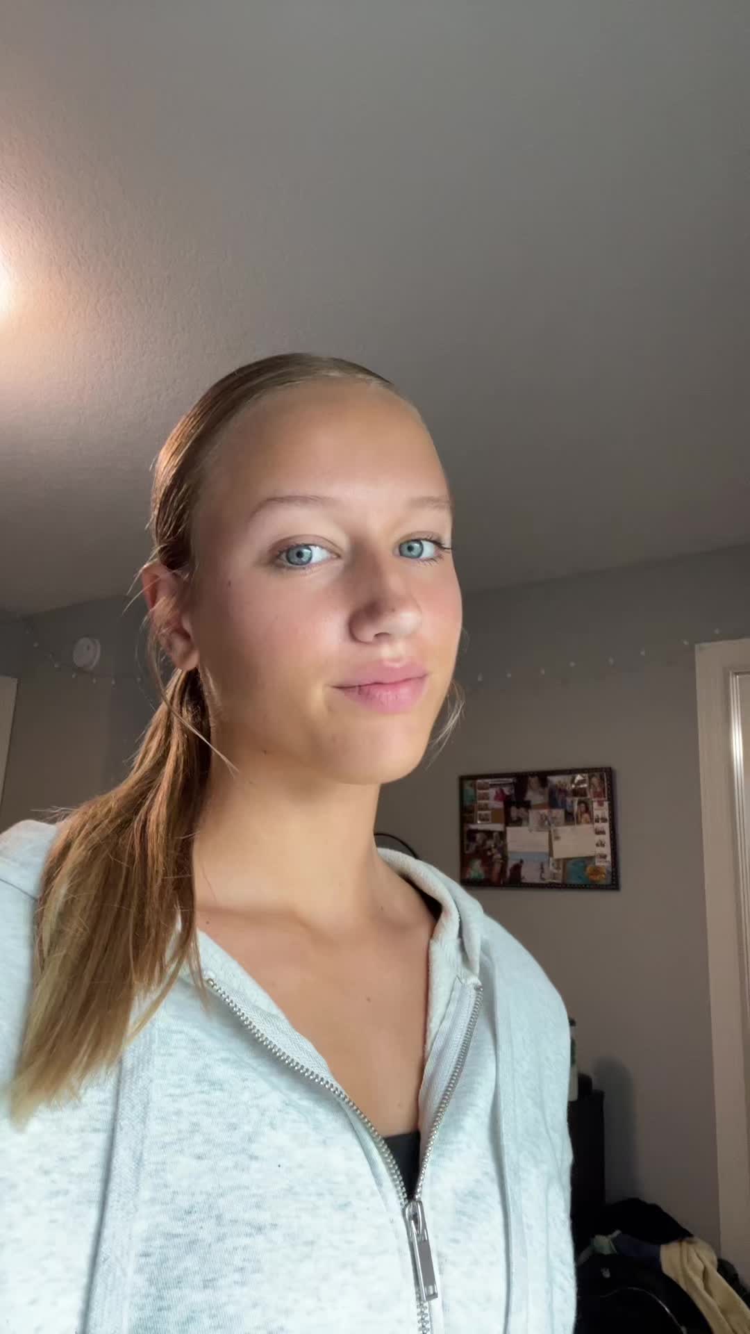 @Ella 🫧