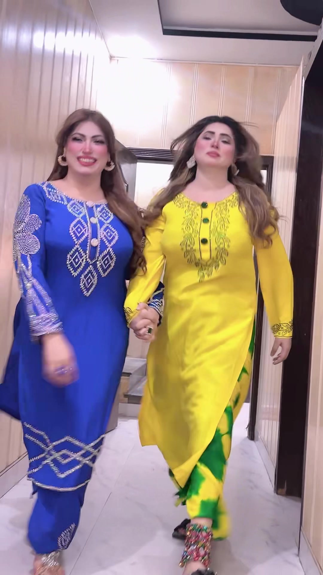 @Ayesha Ch