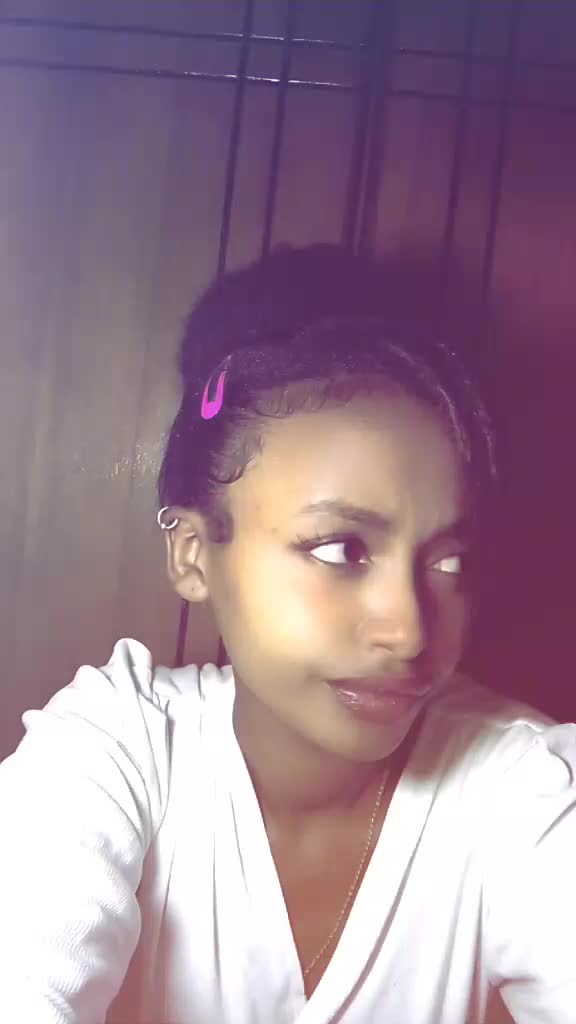 @𝓢𝓸𝓯𝓽𝓰𝓵𝓸𝔀𝔁🤌🏽